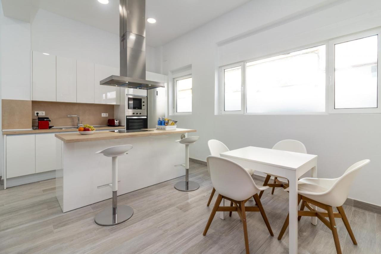 Homeforguest Moderno Apartamento En Santa Cruz Exterior photo