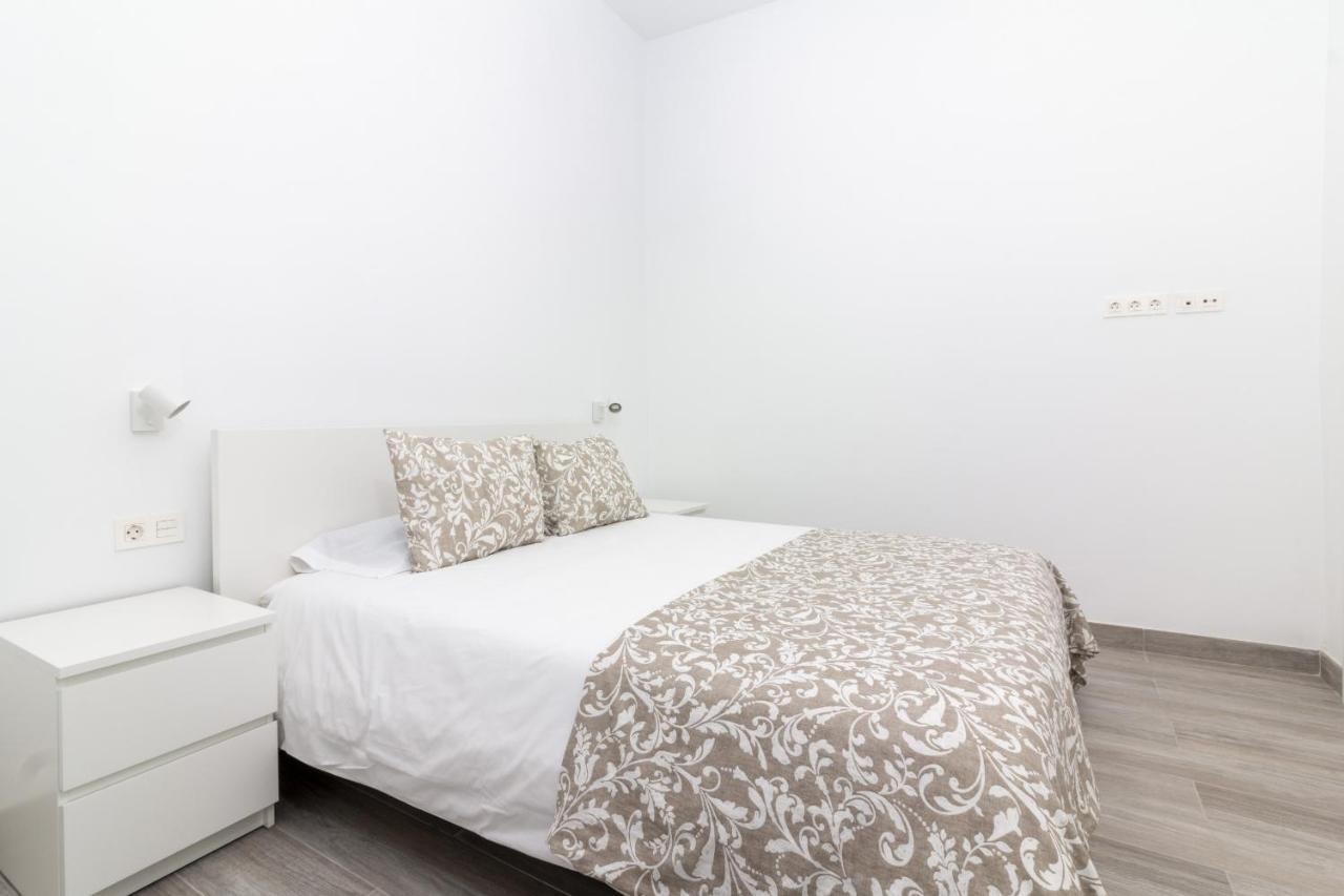 Homeforguest Moderno Apartamento En Santa Cruz Exterior photo